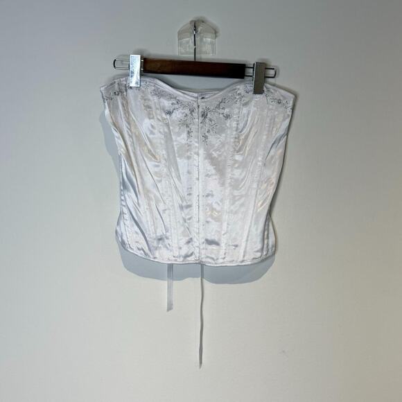 White Embroidered Corset - Picture 3 of 5